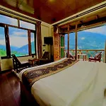 Bentenwood Resort - A Beutiful Scenic Mountain & River View